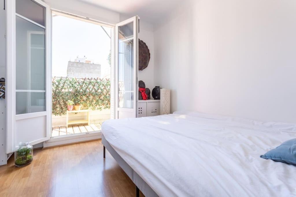 Gaspar - 2 Pieces Au Dernier Etage Avec Balcon Boulogne-Billancourt Luaran gambar
