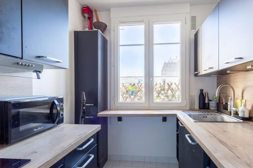Gaspar - 2 Pieces Au Dernier Etage Avec Balcon Boulogne-Billancourt Luaran gambar